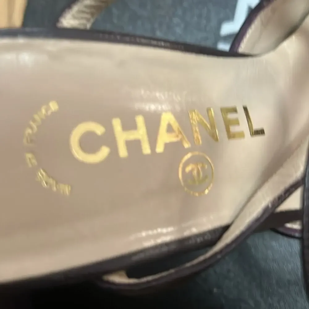 CHANEL VINTAGE INTERLOCKING CC‎ LOGO LAMBSKIN TRIM SLINGBACK SANDALS SIZE 38